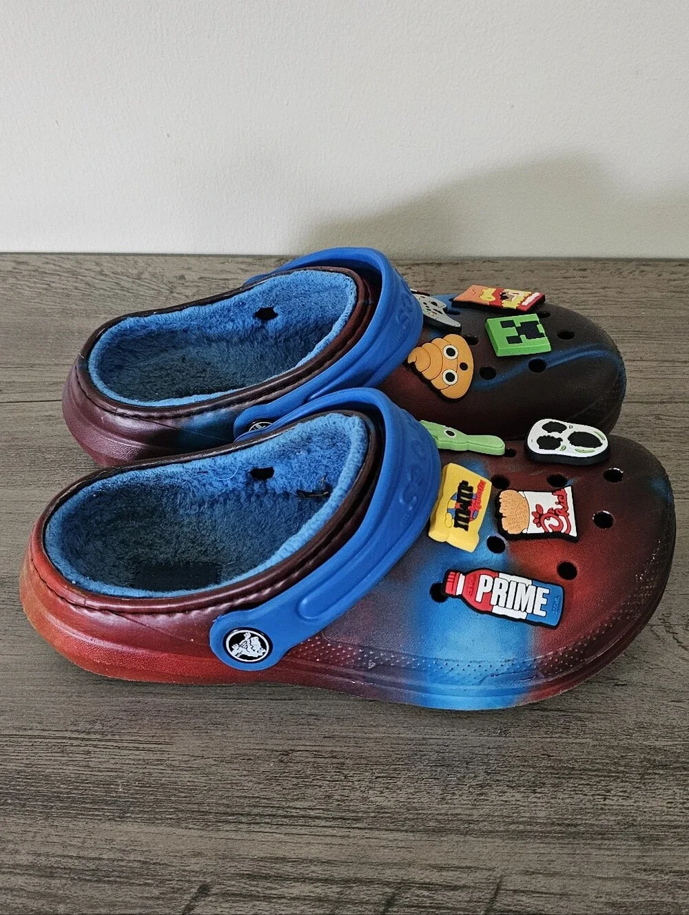 Crocs Classic Lined Clog Red Blue Boy J 2 With Charms
